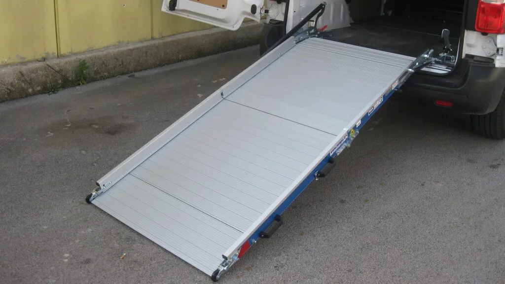 Rampe di accesso ad alta resistenza per persone con mobilità ridotta