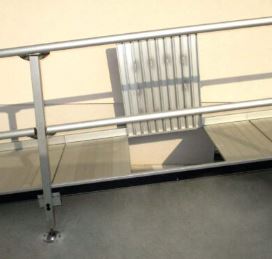 Rampe per abbattimento barriere architettoniche pieghevole e portatile per accessibilità di abitazioni e negozi